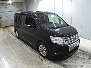 Honda Step-WGN 2011