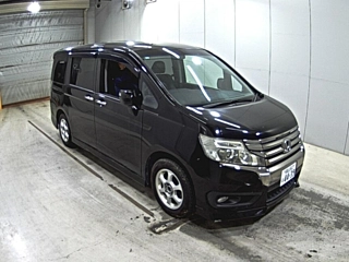 Honda Step-WGN 2012