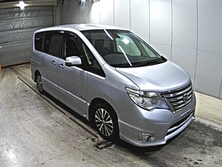 Nissan Serena 2015