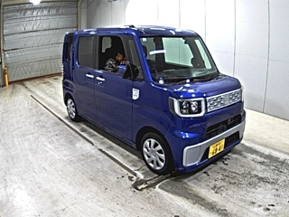 Daihatsu Wake 2015