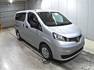 Nissan NV200 2015
