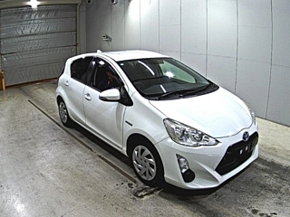 Toyota Aqua 2015