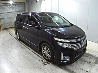 Nissan Elgrand 2013