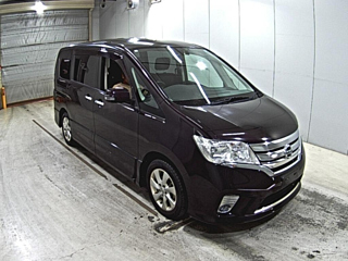 Nissan Serena 2011