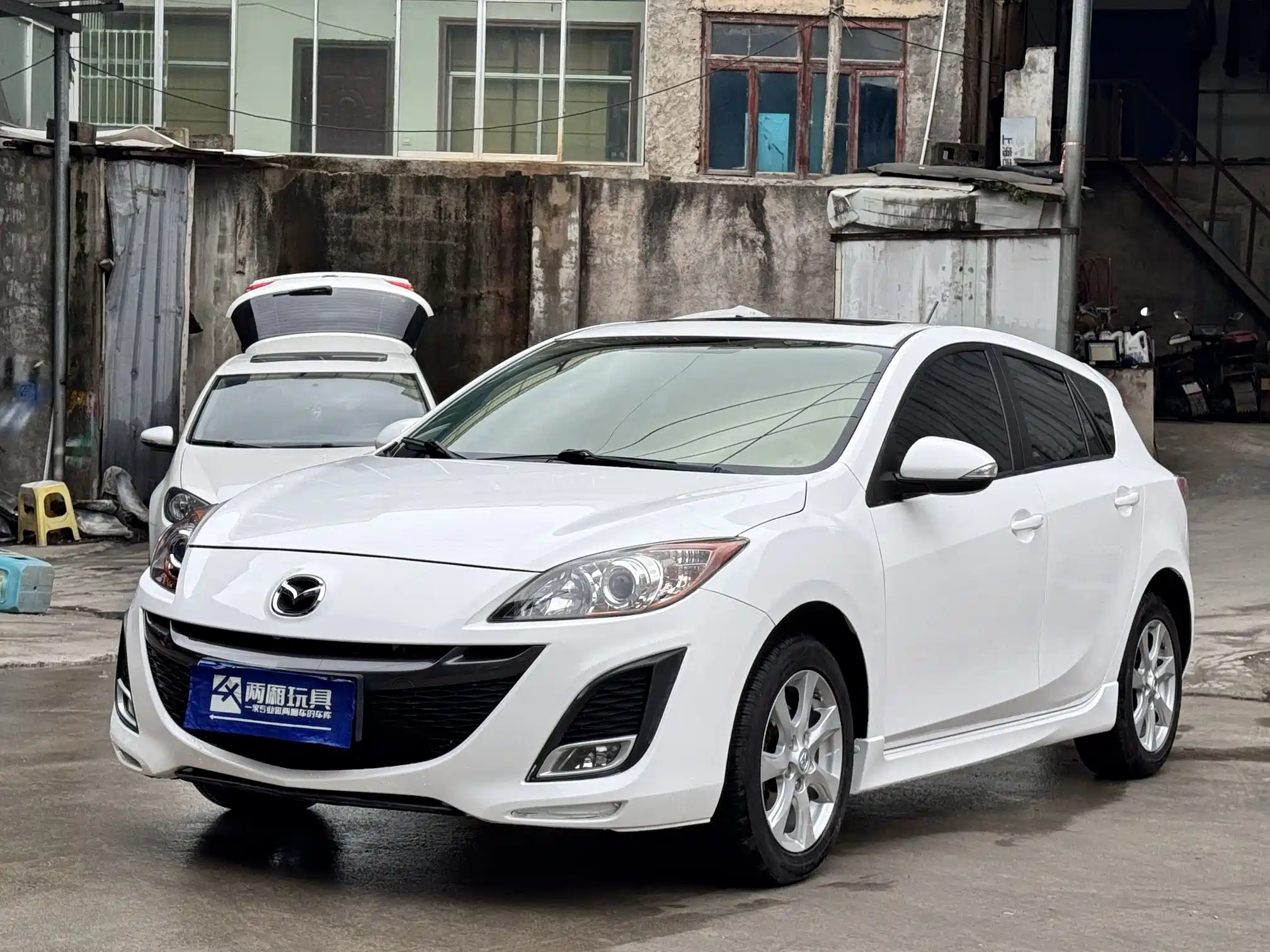 MAZDA 3 XINGCHENG 2012