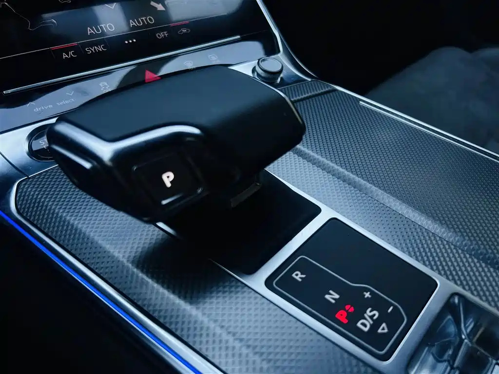 AUDI A6L 2023