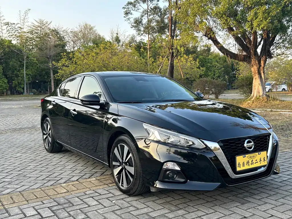 NISSAN TEANA 2022