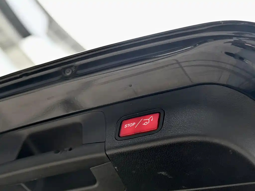 MERCEDES BENZ GLB 2022