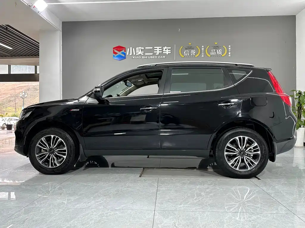GEELY AUTO VISION X6 2017