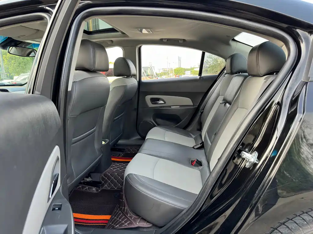 CHEVROLET CRUZE 2013
