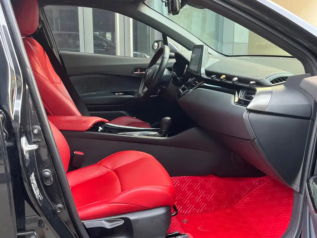 TOYOTA IZOA 2021