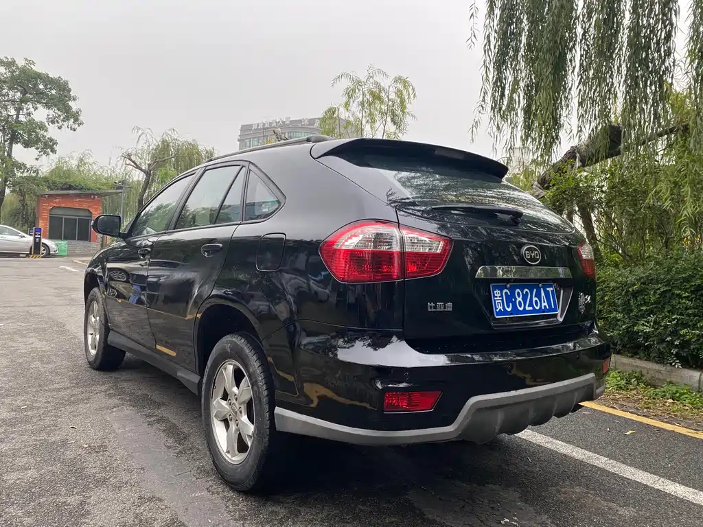 BYD S6 2013