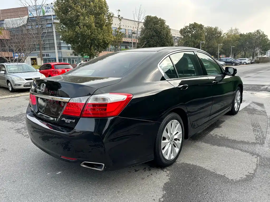 HONDA ACCORD 2015