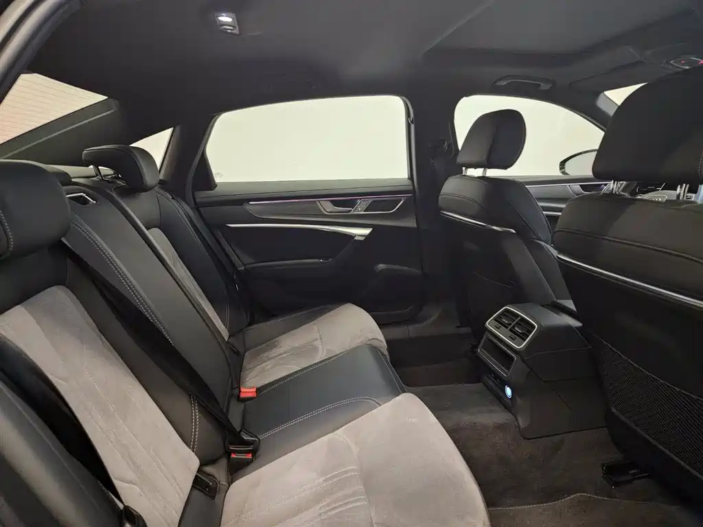 AUDI A6L 2023
