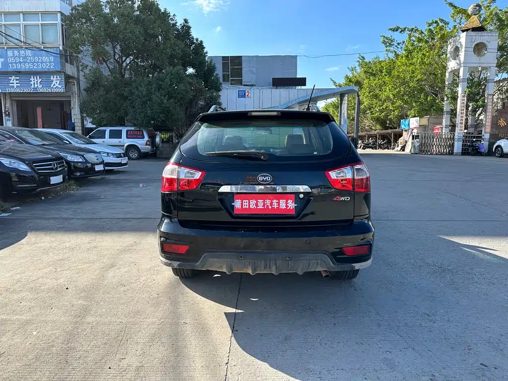 BYD S6 2011