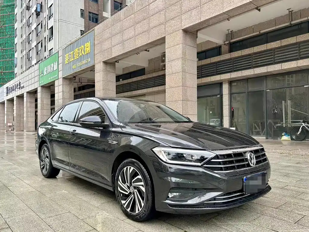 VOLKSWAGEN SAGITAR 2022
