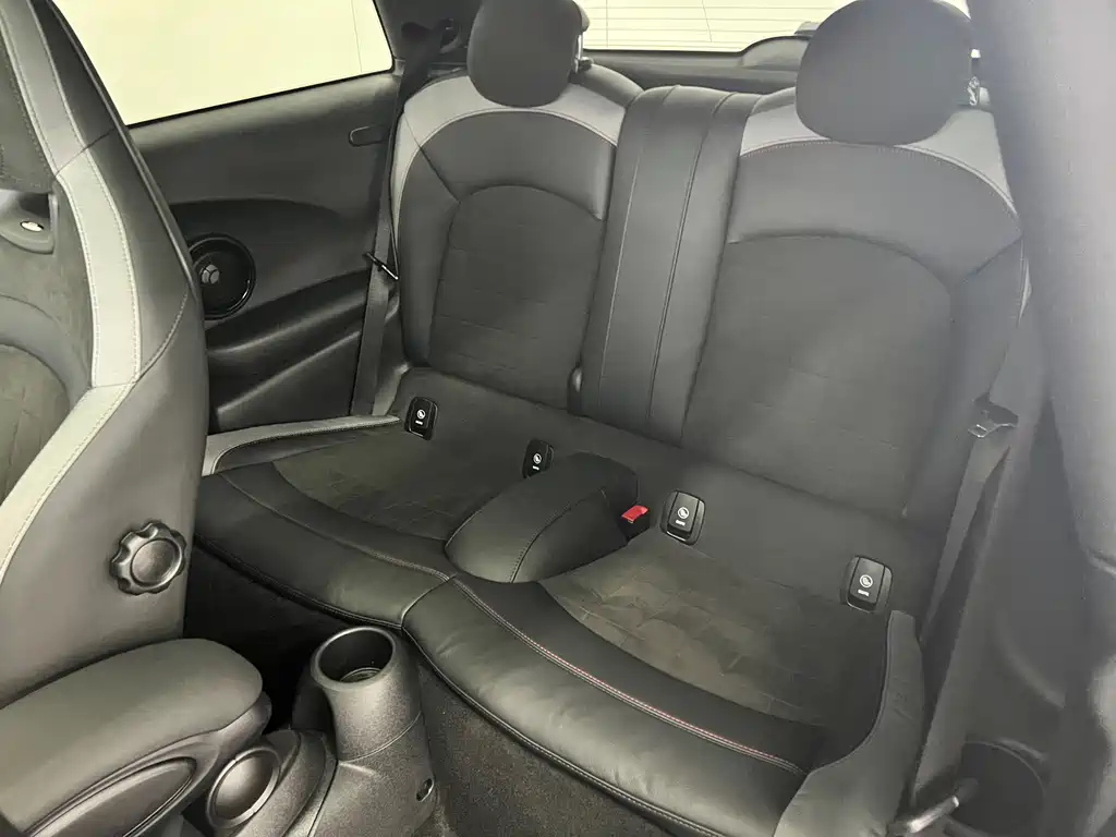 MINI JCW 2022