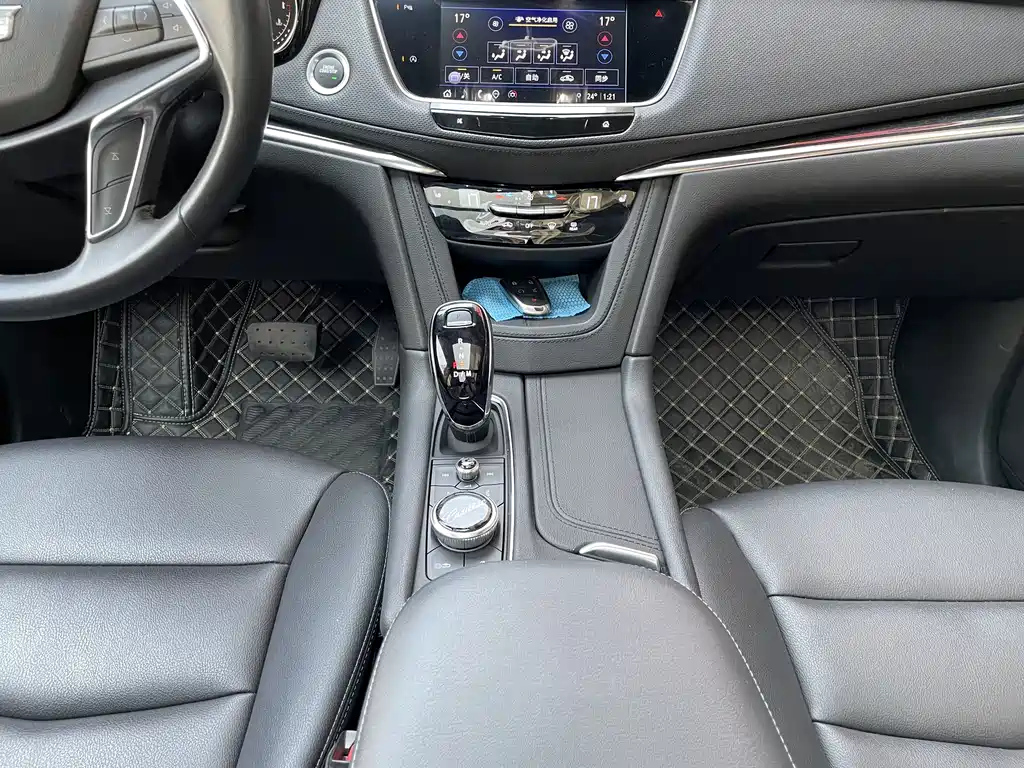 CADILLAC XT5 2022