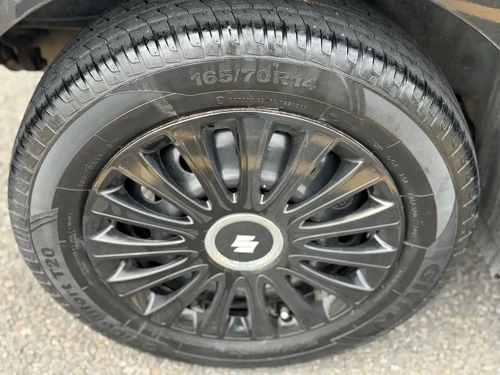 SUZUKI SWIFT 2009