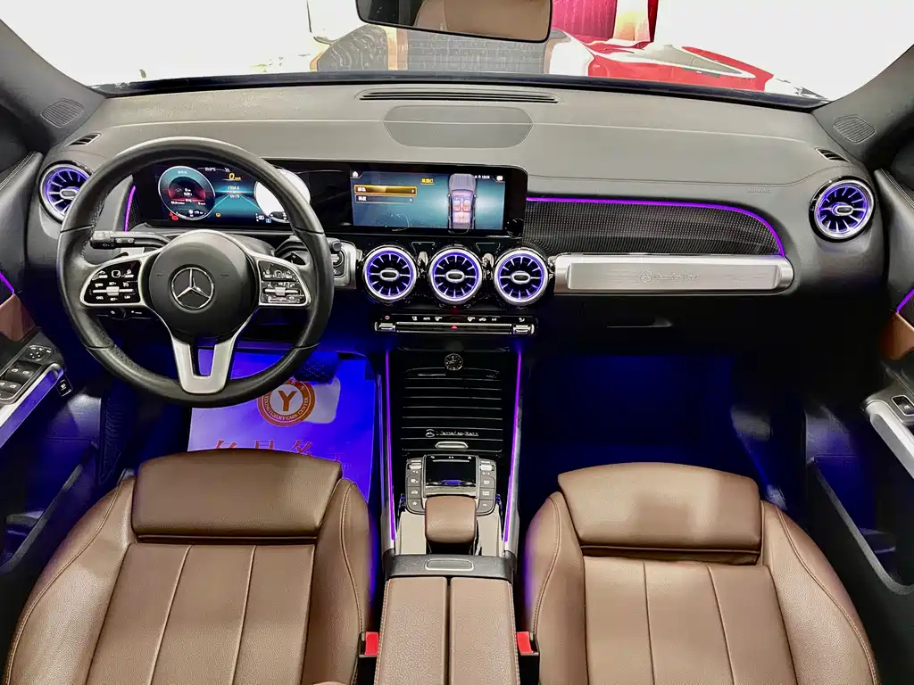 MERCEDES BENZ GLB 2021