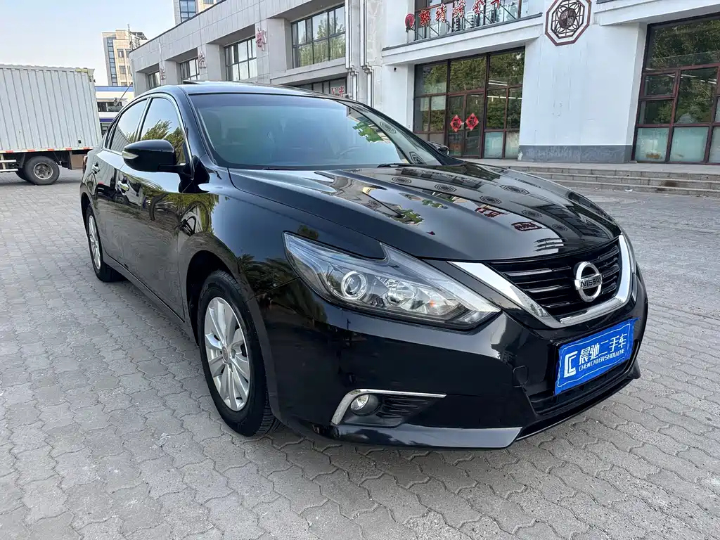 NISSAN TEANA 2016