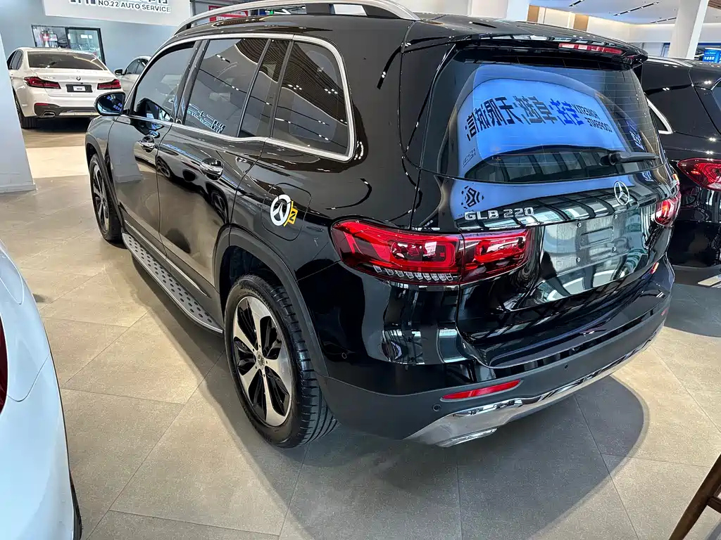MERCEDES BENZ GLB 2022