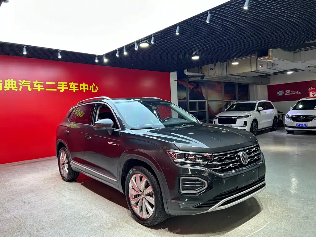 VOLKSWAGEN TAYRON 2021
