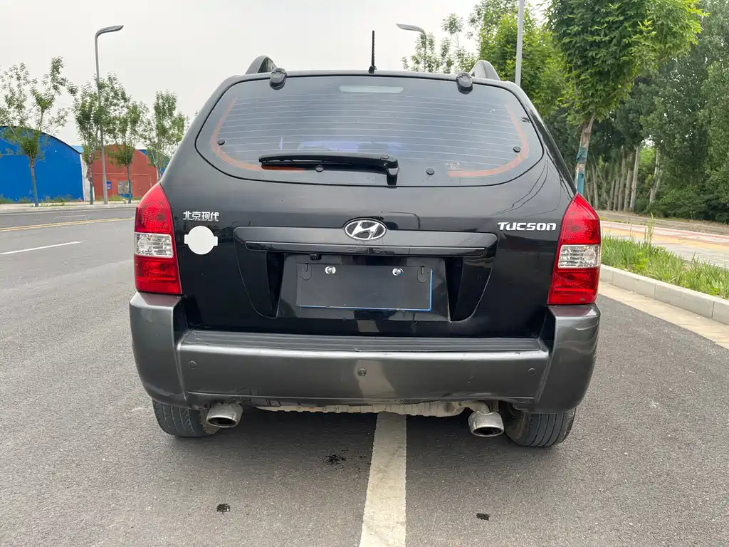 HYUNDAI TUCSON 2010