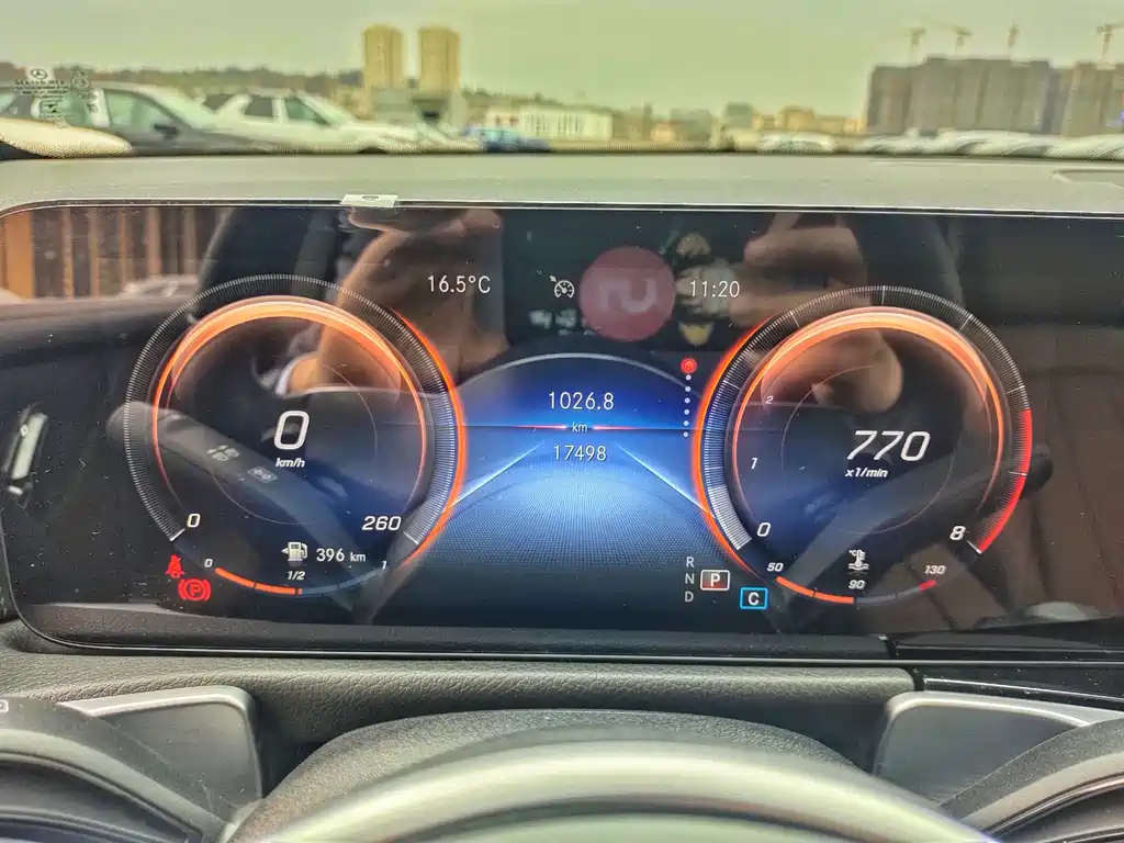 MERCEDES BENZ GLB 2022