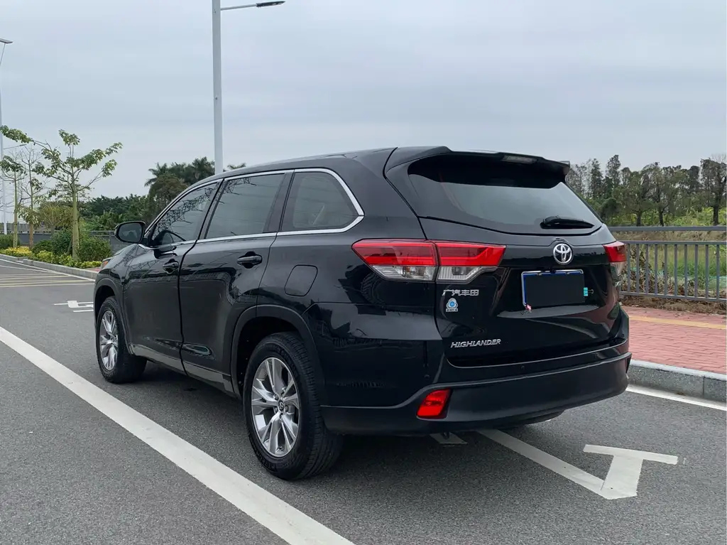 TOYOTA HIGHLANDER 2020