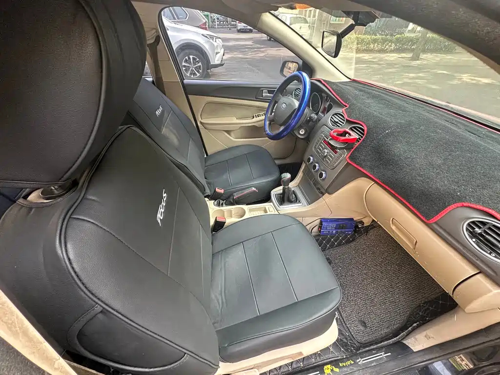 FORD FOCUS 2013