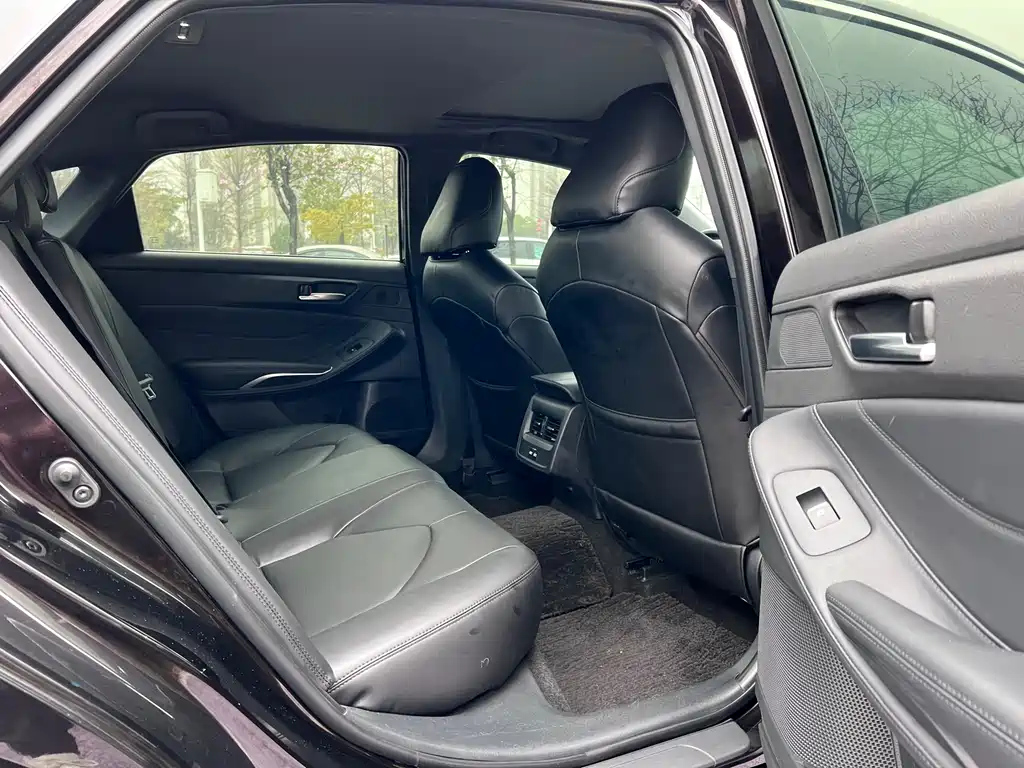 TOYOTA AVALON 2020