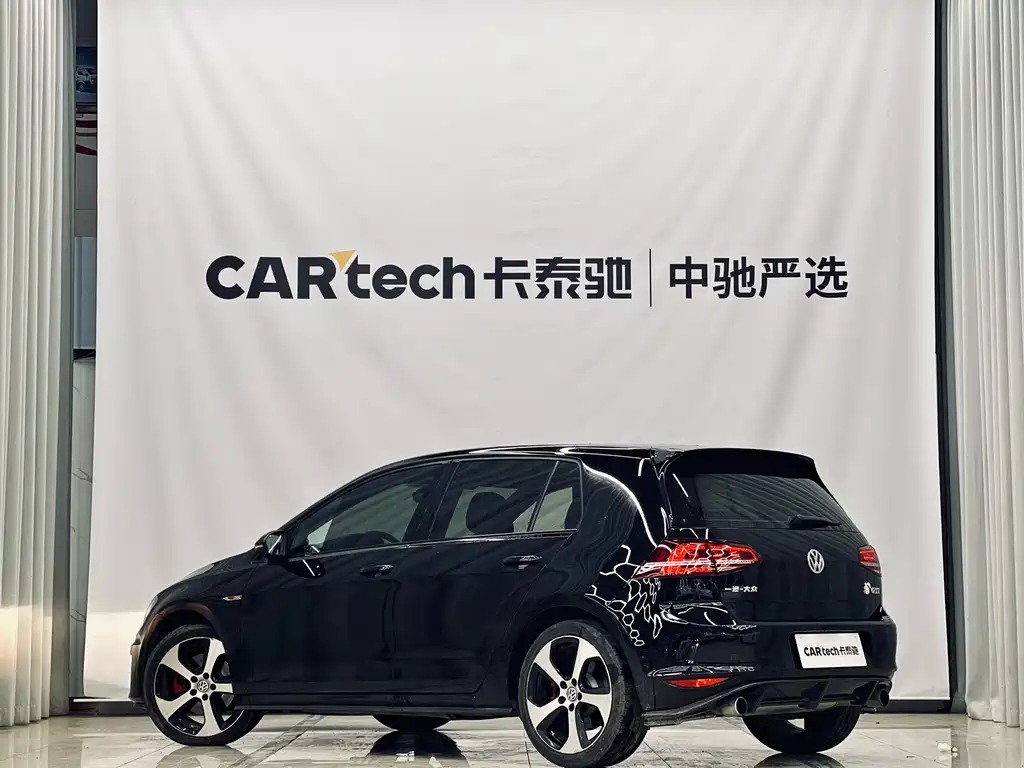 VOLKSWAGEN GOLF 2018