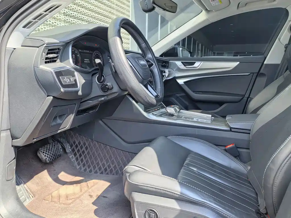 AUDI A6L 2023