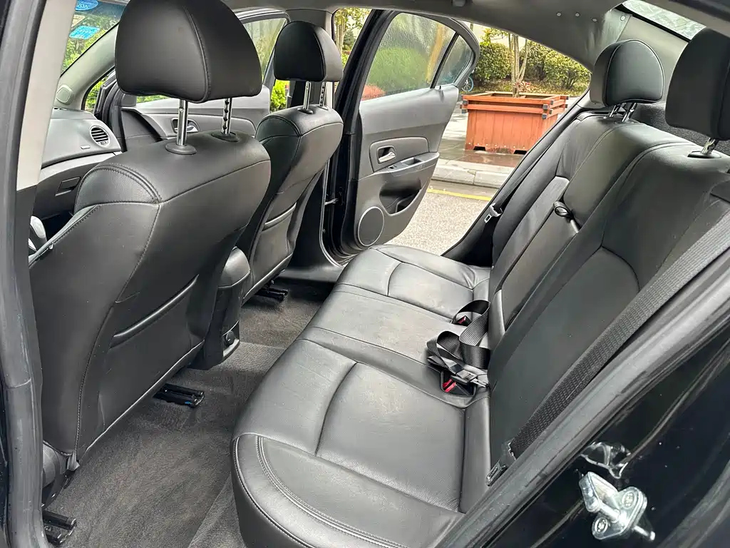 CHEVROLET CRUZE 2012