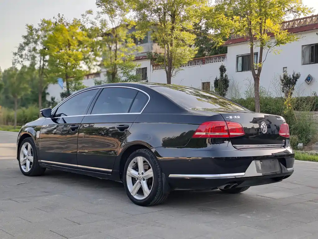 VOLKSWAGEN MAGOTAN 2016