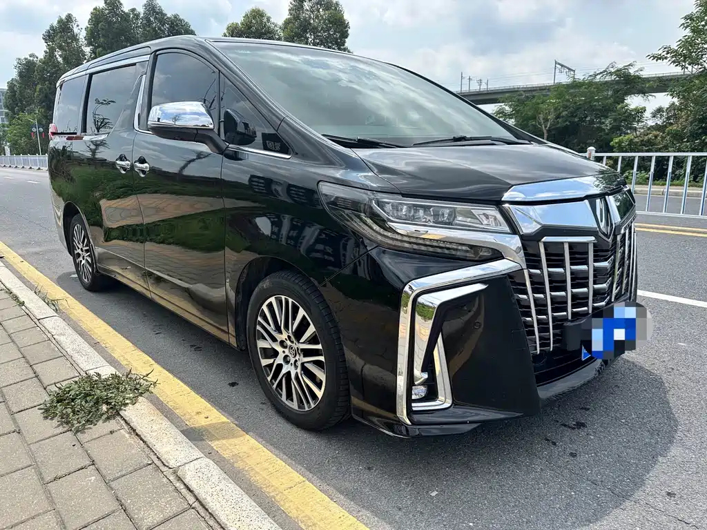 TOYOTA ALPHARD 2018