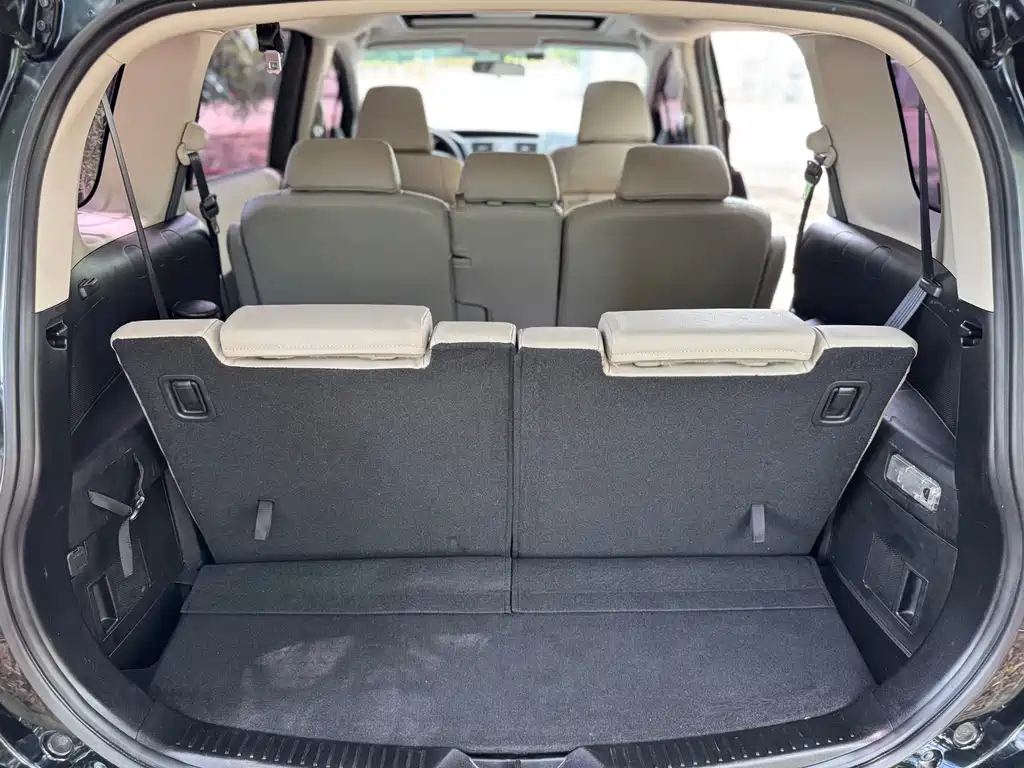 MAZDA 5 2013