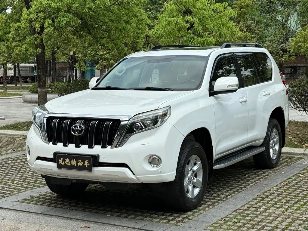 TOYOTA PRADO 2014