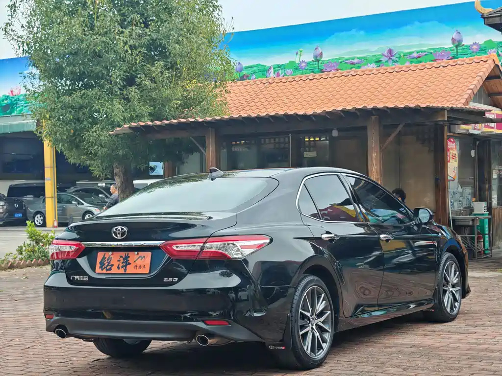 TOYOTA CAMRY 2022