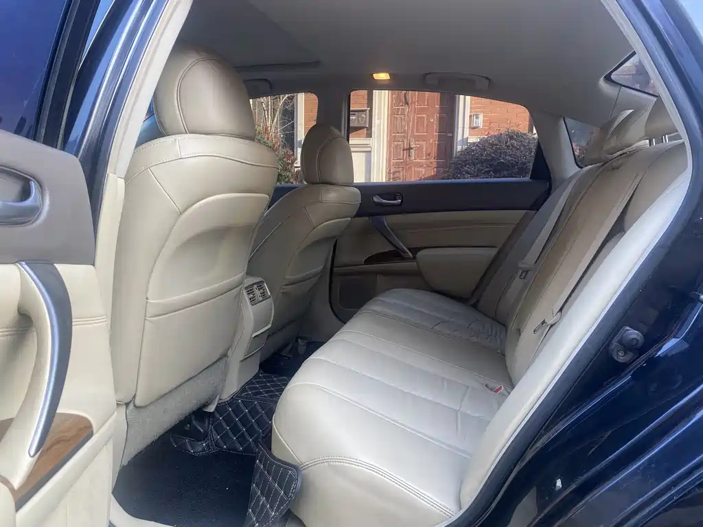 NISSAN TEANA 2012