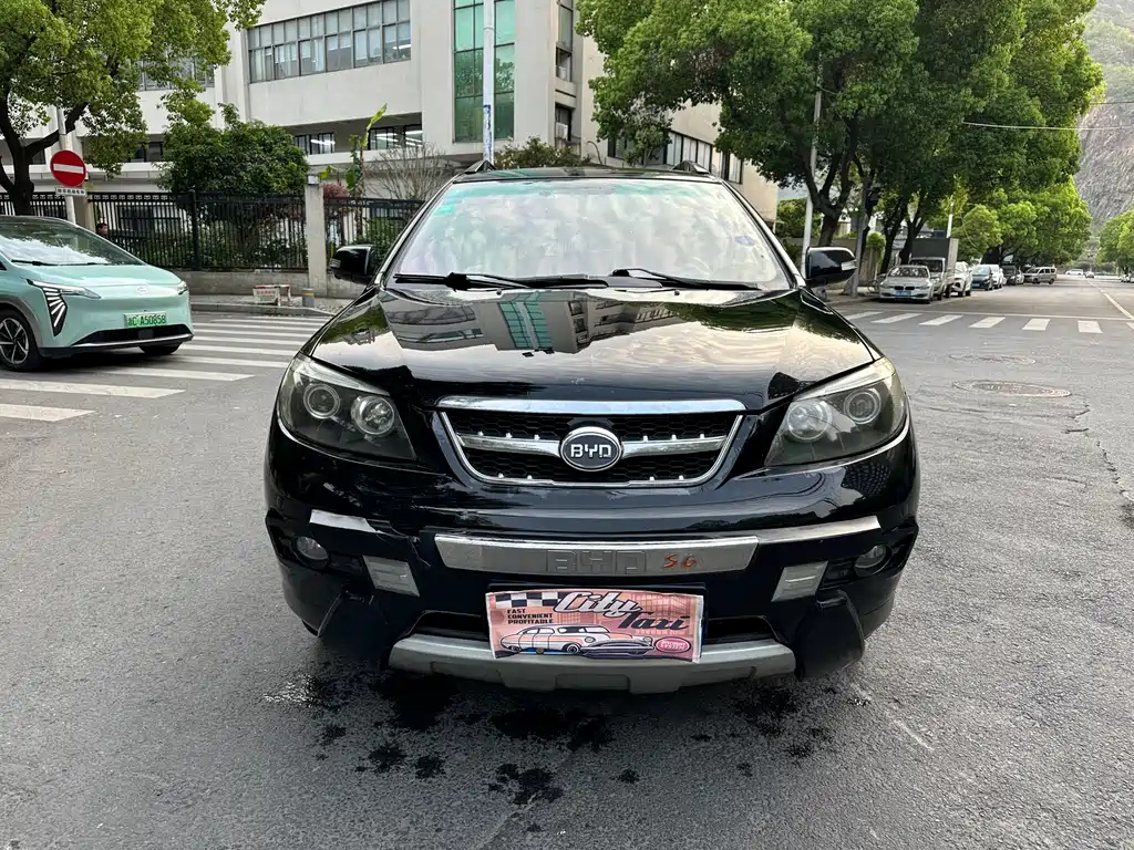 BYD S6 2012