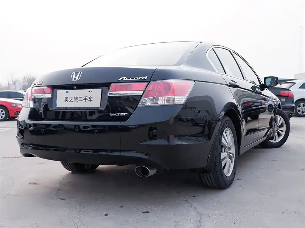 HONDA ACCORD 2011