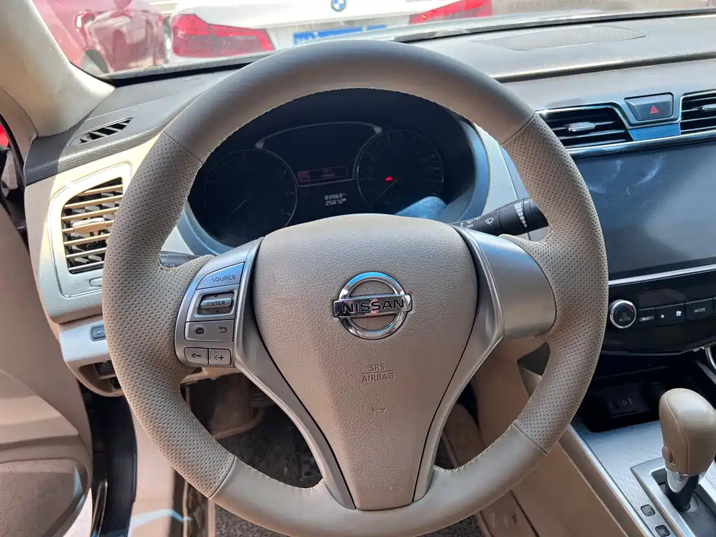 NISSAN TEANA 2019