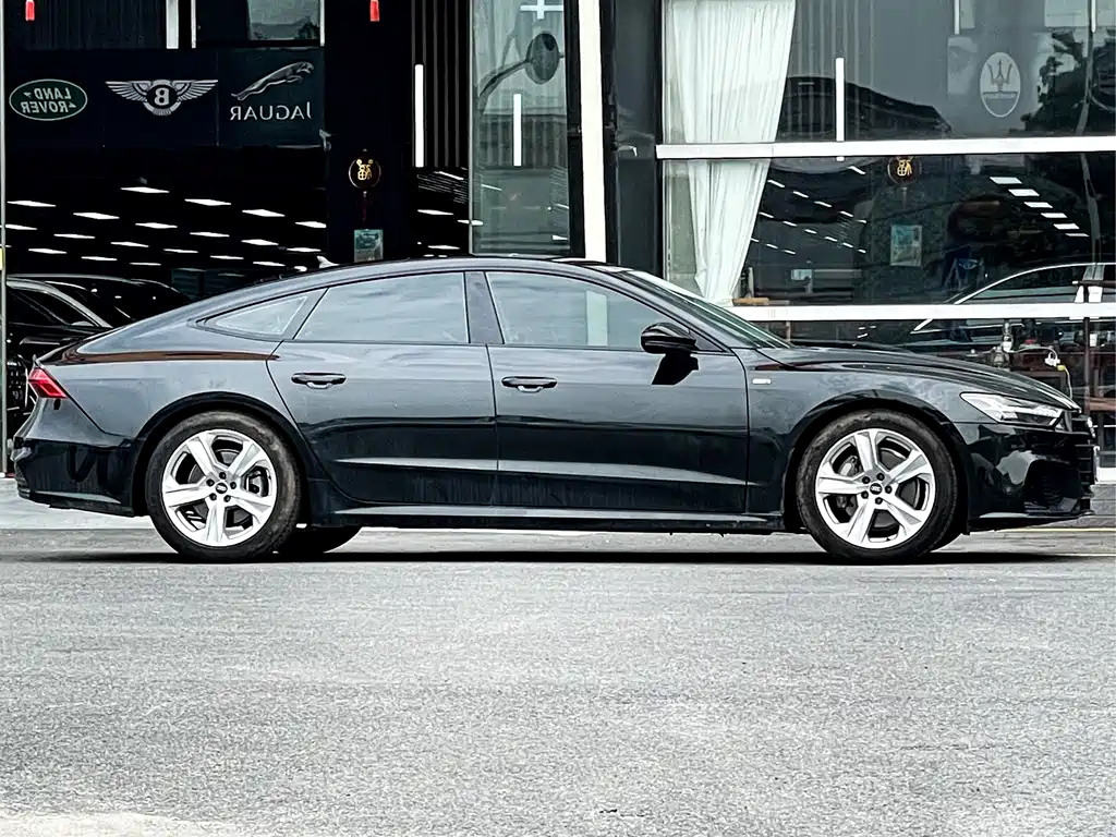 AUDI A7 2021