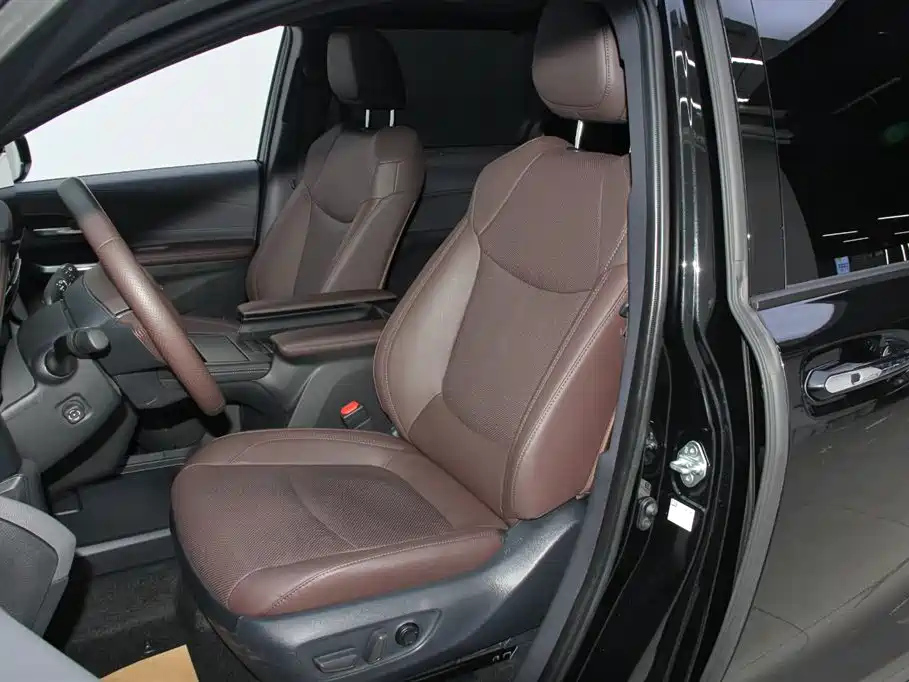 TOYOTA SIENNA SIENNA 2024