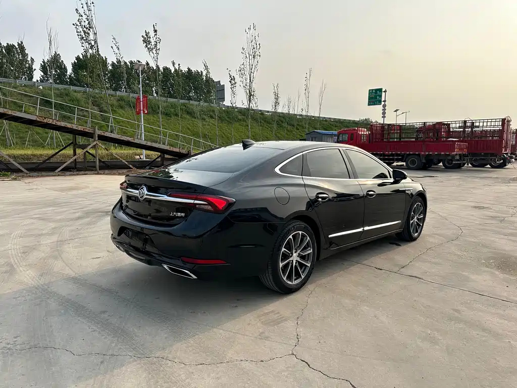 BUICK LACROSSE 2020