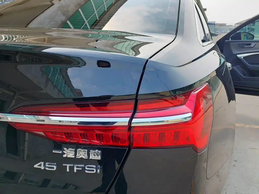 AUDI A6L 2021