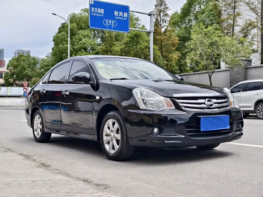 NISSAN SYLPHY 2016