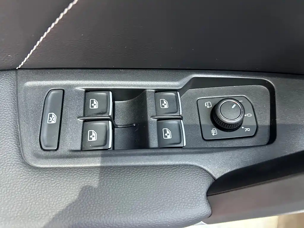 VOLKSWAGEN TAYRON 2021